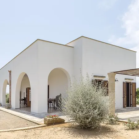 Tenutayala - Residenza Agrituristica Parabita Exterior foto